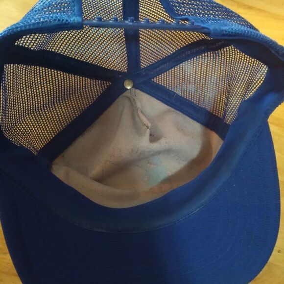 Vintage Fishing To Stay In Shape Joke Gag Trucker Hat - Picture 5 of 5